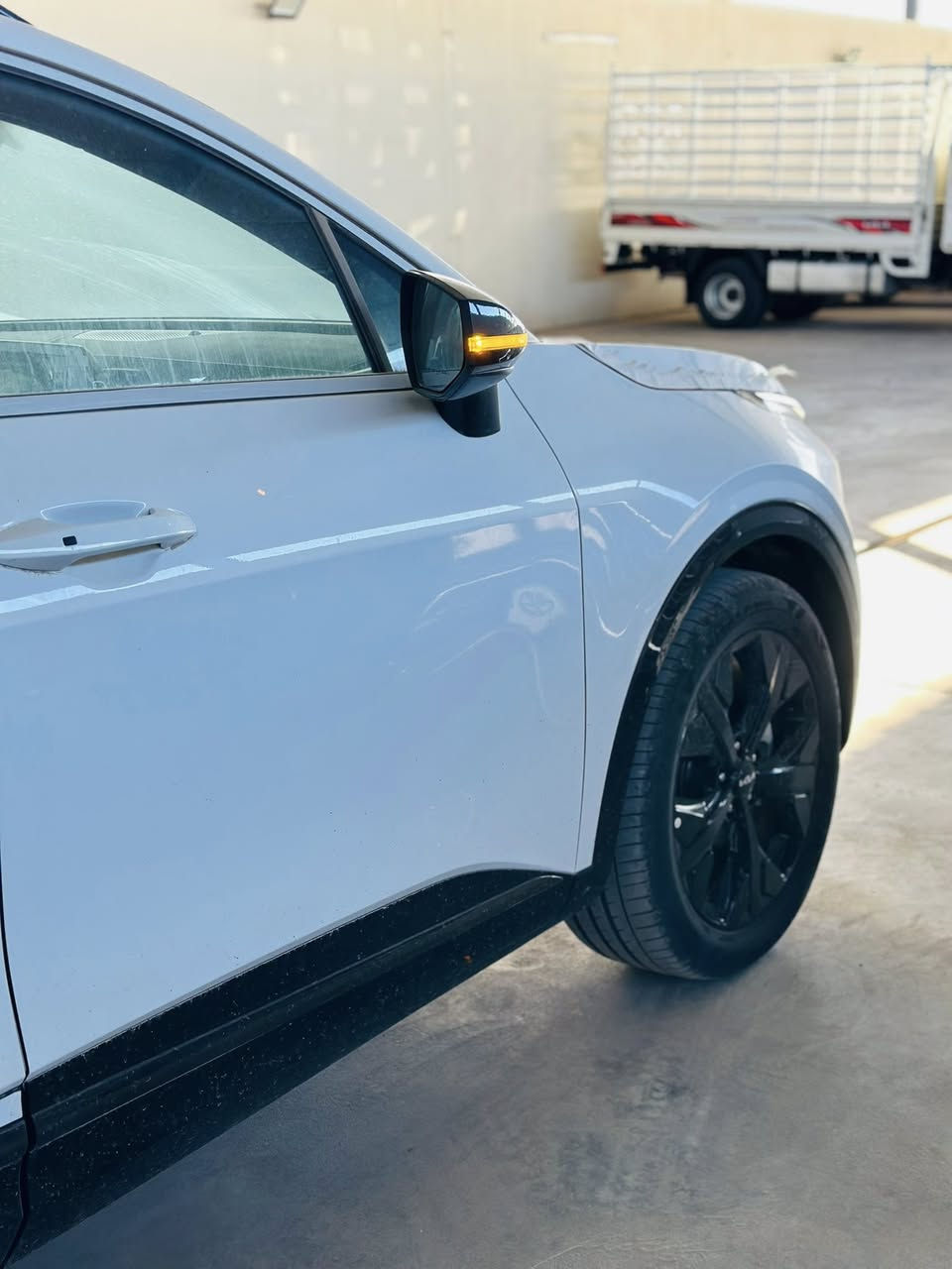 السلام عليكم 
معرض ديالى الاول 
وصول كيا سبورتج 2025 زيرو 0️⃣ بلاك ادشن ضمان الشركة الدوليه 
فول مواصفات عدا الفتحه 
{ بصمه . تشغيل عن بعد. رادار جانبي .ترحيب عند الاقتراب. مري شفط .شاشه متصله كار بلي . حساس خلفي تبريد قطعتين لمس ومنفصل. لايت بكلايد بروجكتر لد .هندبريك بصمه .تحكم جهتين .شفتات ستيرين .اتو هولد . جنطه كهربائيه . ويل جبير . جميع سوادات بيانو بلاك 
السعر 243 $ سعر شامل الرقم بغداد 
العنوان ديالى جديده الشط قرب الراشديه 
***********
