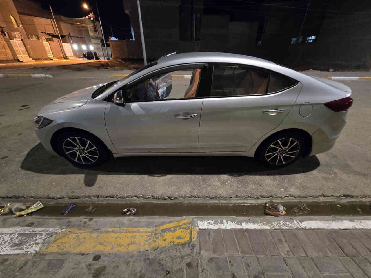 سلام عليكم سياره البيع النتره مديل 2017 خليجي حره بسمي مداور ثاني يوم بيهة صبغ البنيدو جاملغ فقط سعر 128 وبيهة مجال التواصل على رقم ***********
