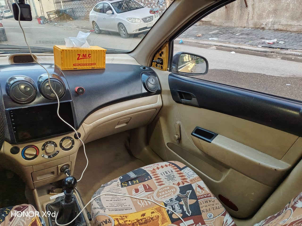 السلام عليكم افيو مديل 2010للبيع فقط تبريد عايزة فقط صوندة وغاز كير مكينة حدادية تخم تاير خير من الله 
رقم نجف بأسمي مداور ثاني يوم مكاني نجف وهاذة رقمي *********** السعر 50وبيه مجال
