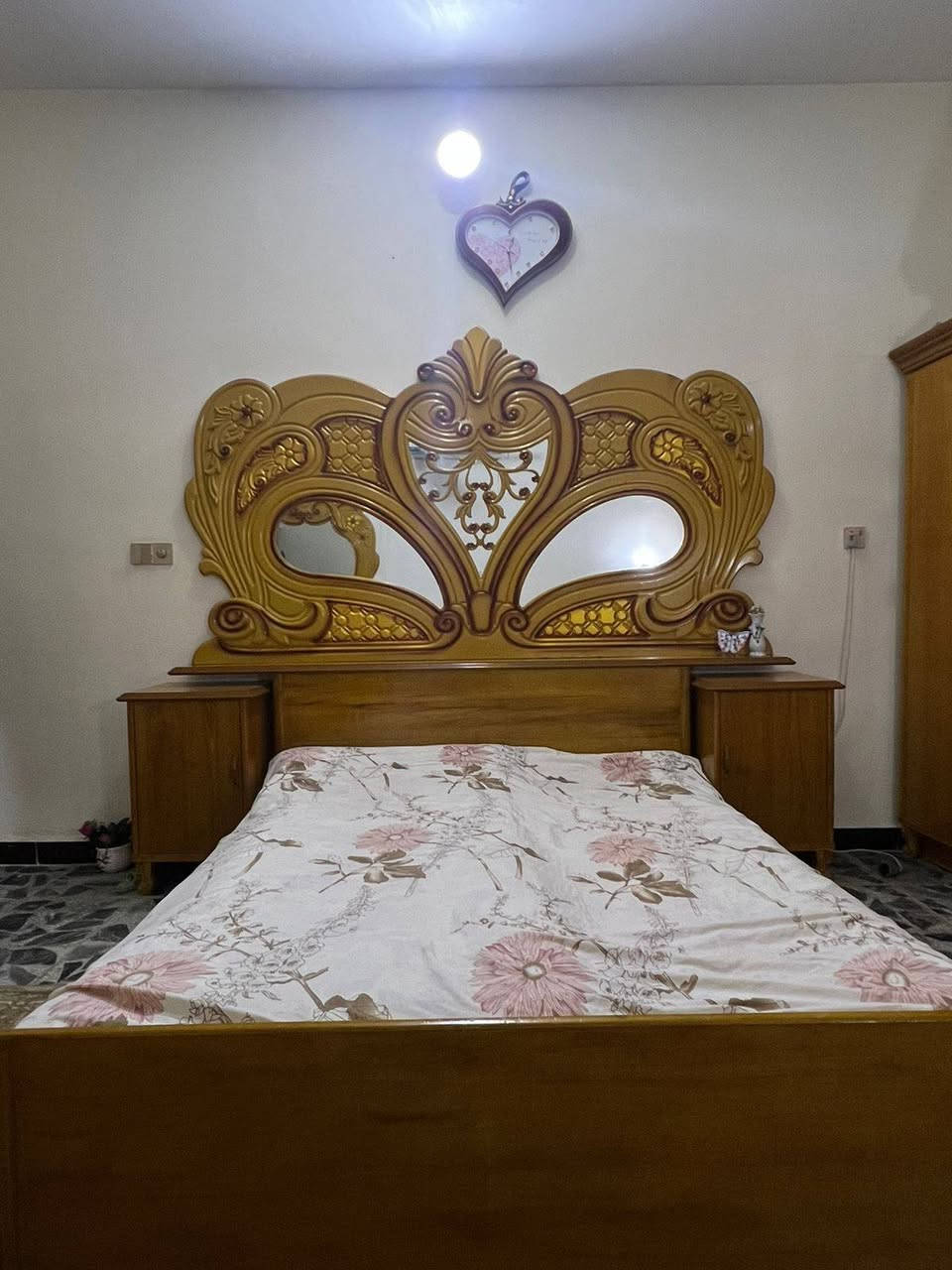 سلام عليكم غرفة نوم لليع مستخدمه نضيفه نضافه 90 % 
مابيهه اي ضرر او كسر 
مكاني بغداد الشعب 
ماعندي نقل 
سعرهه 650 وبيهه مجال بسيط


**إذا كنت صاحب هذا الإعلان وتريد حذفه لأي سبب، رجاءا أرسل رسالة إلى الدعم الفني**