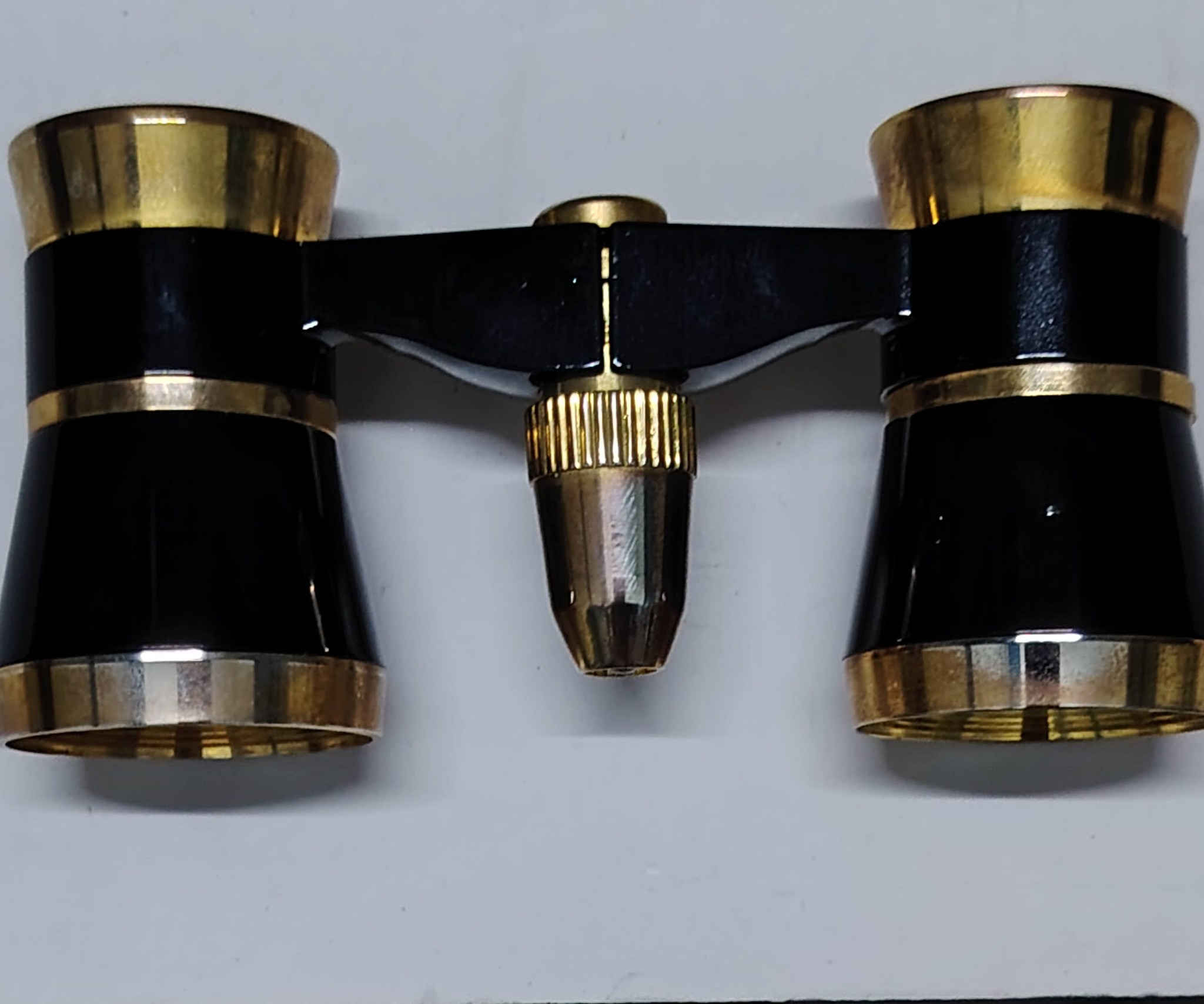 ناظور مسرحيّ حجم صغير مع ليزر بدون ضرر غير مستخدم 
25الف


**إذا كنت صاحب هذا الإعلان وتريد حذفه لأي سبب، رجاءا أرسل رسالة إلى الدعم الفني**