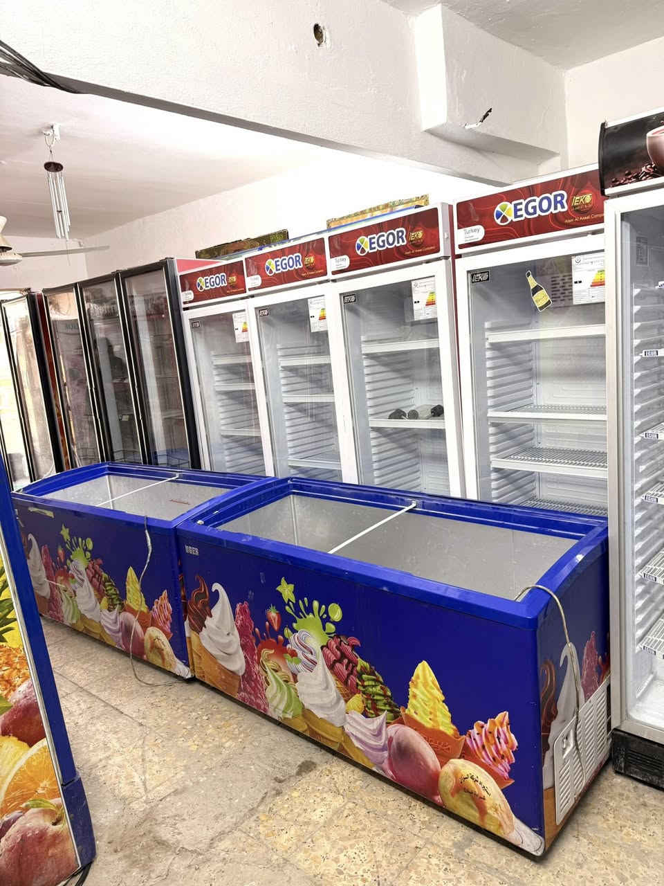 عارضات للبيع عمودي ثلاثي طرح مترين ونص تركي الأصلي زان عمودي تك باب ٢٢ قدم و٤٠ قدم طرح ١٦ قدم اخو الجديد الشراي يتصال *********** واكو توصيل
