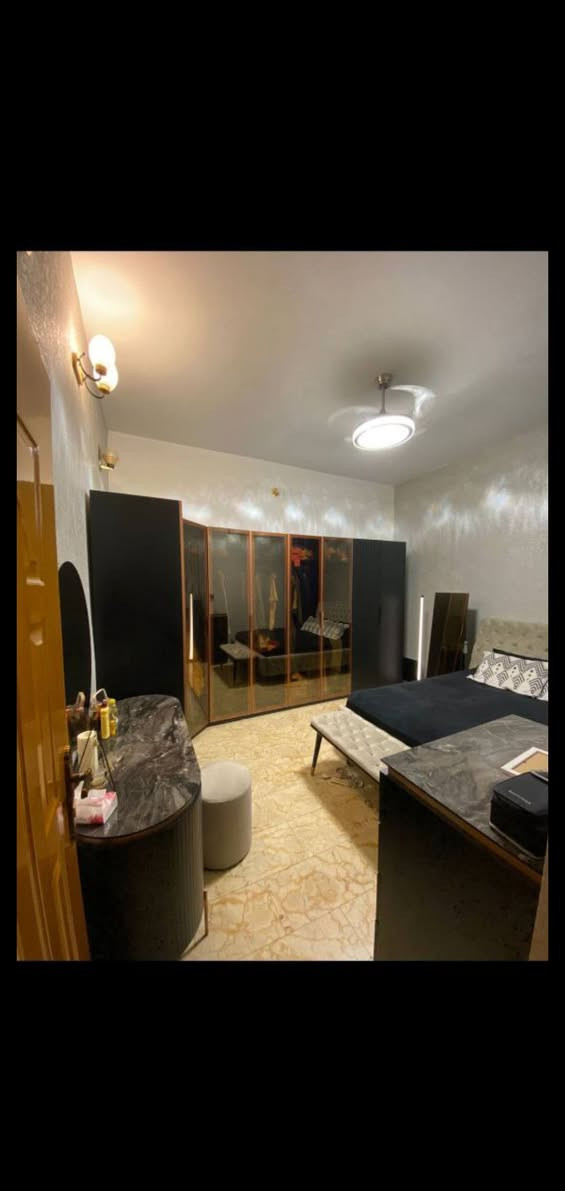 بسم الله الرحمن الرحيم 
تابع الصفحه ليصلك كل ماهو جديد
مكتب الابرار للعقار 

🌹 دار للبيع مساحه 100 متر 
🌹 حي الجامعه  منطقه ال 28
🌹 طابق ونص نظيف جدا 
🌹 شارع 10 
🌹 بناء درجه اولى صب كونكريت 
🌹 وارضيه مرمر  ومكان مميز 
🌹 غرفتين نوم 

💎 طابق الاول 
غرفه و صاله واستقبال ومطبخ وصحيات

💎 طابق الثاني 
غرفه وصاله وصحيات 

للاستفسار الاتصال عله 
***********

🌷 عنوان المكتب
🌷 حي السلام نهايه شارع ابو الدجاج النجف, العراق
