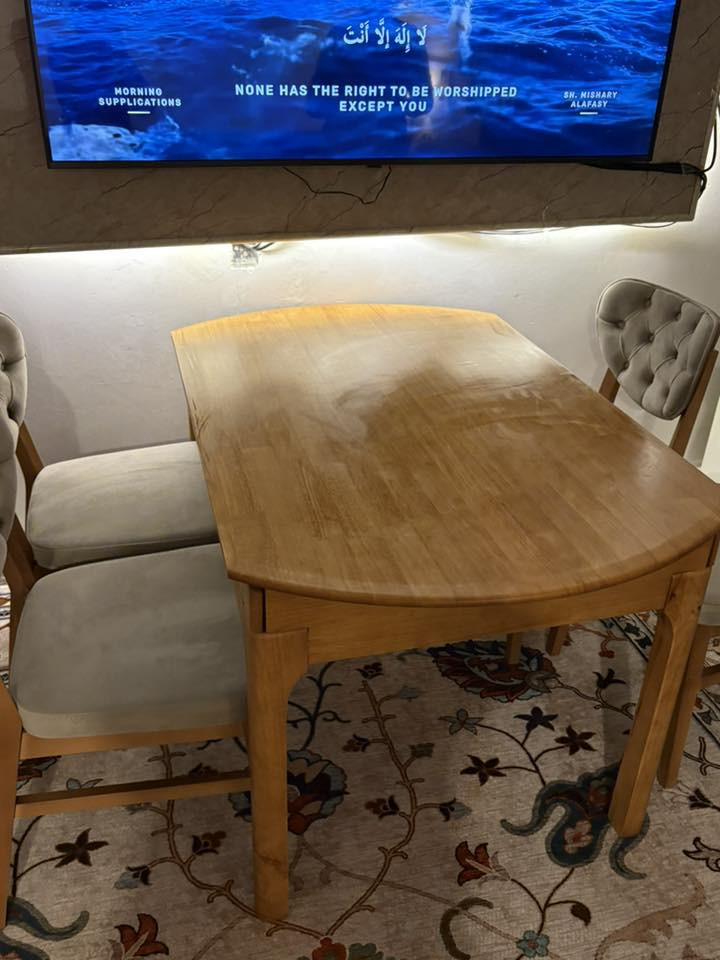 ميز اكل للبيع مكاني الدورة حي اسيا
***********
