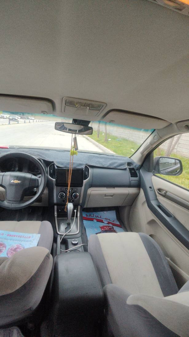 تراي بلايزر   2013 
خليجي شركة منصور موصفات LT 
بدون صبغ بس دعاميه المامي  شويه بارد السونر موجود بل صور  محرك 6 سرندر 3.6V
7راكب تبريد مركزي
 حداديه امامي خلفي جديد كير محرك اب شرت
 رقم جديد  
سنويه منتهي  جام اليسر و ايمن شفط اشاره بل مري بلاجكتور 
مكان السياره سليمانية 
السعر 125 وبي مجال 
*********** السليمانية, العراق
