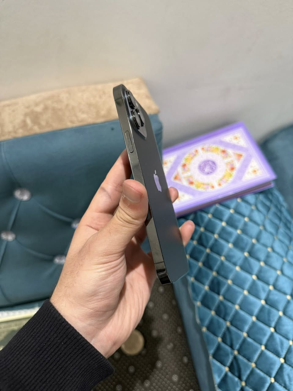 ▪️  ايفون 13 برو ماكس للبيع او مراوس ▪️
اراوس ب ايفون 11 برو ماكس نضيف بطاريه 85 وفوك حته لو مبدله بطاريه وتنطيني فرق 

⚜️ بطاريه 97 🔋 نموذج M
⚜️ نضيف جداً كلشي مامبدل بيه
⚜️ كارتونته موجوده بدون شاحنه
⚜️ السعر 710 بيه مجال قليل

 *********** ⚜️ 

▪️ عنواني 📍 بغداد
