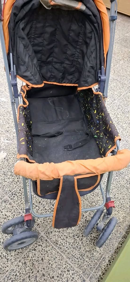 غراض للبيع سبب البيع الانتقال مستعجلين المكان حله شارع ٨٠


**إذا كنت صاحب هذا الإعلان وتريد حذفه لأي سبب، رجاءا أرسل رسالة إلى الدعم الفني**