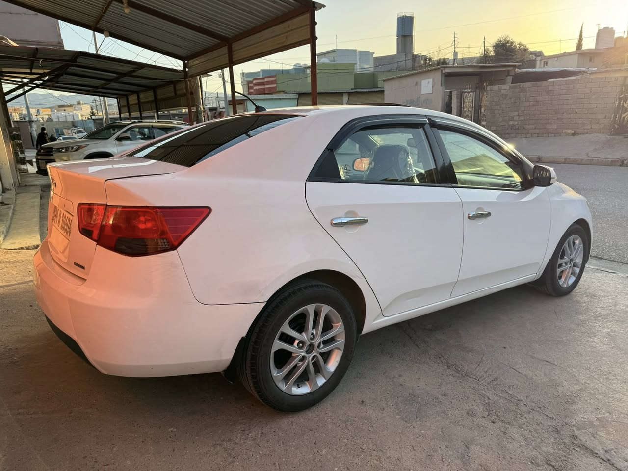 كيا سيراتو 2011 فول موصفات گير محرك بشرط رقم سنوى جديد رقم دهوك عنوان زاخو رقم الهاتف ***********. سعر 79 ورقه
