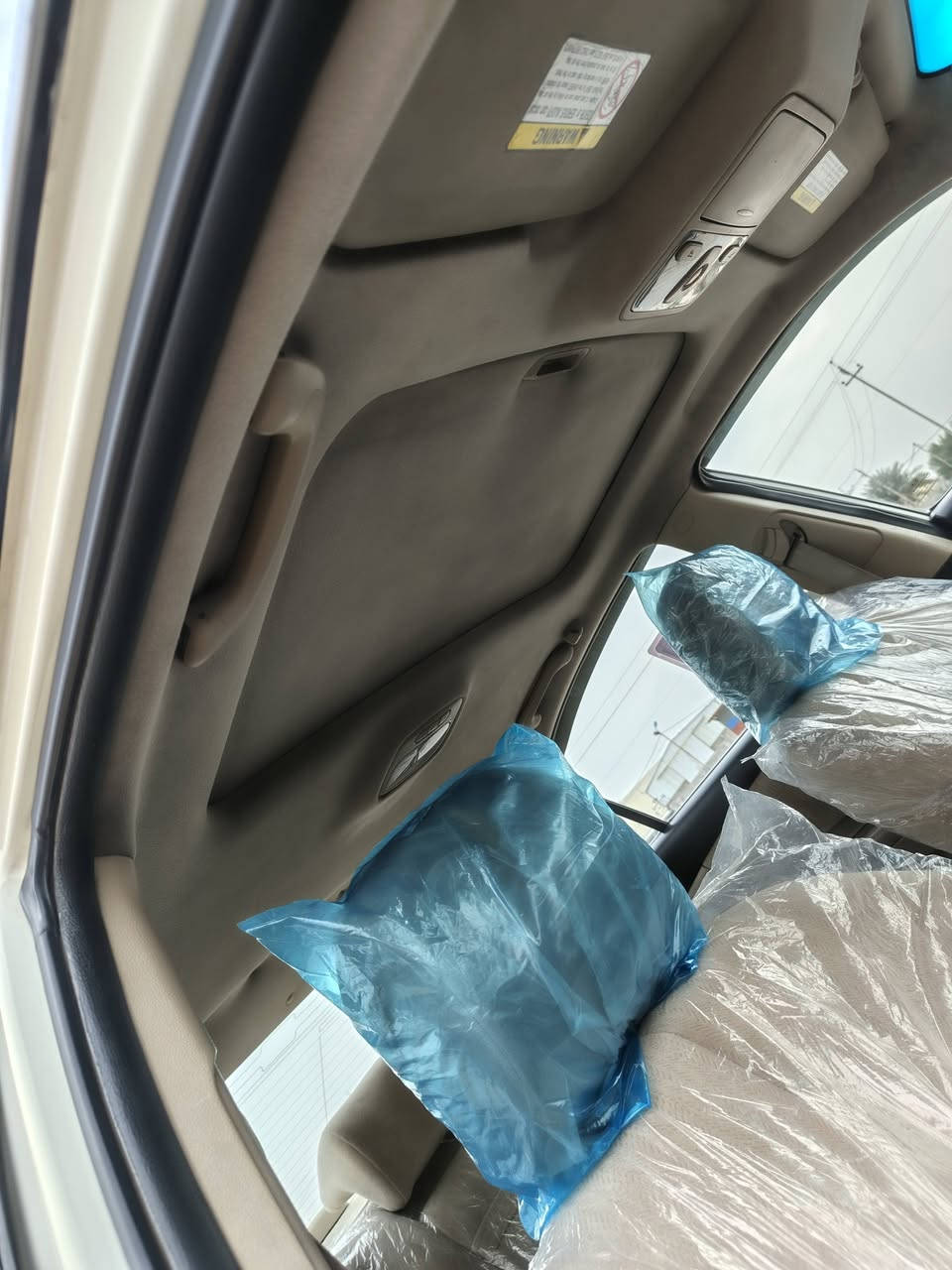 السلام عليكم 
كيا اوبتما خليجي ٢٠٠٩ رقم بغداد انكليزي باسمي 
مكينه ٢٠٠٠
فول مواصفات عدا البصمه
صبغ حزام فقط اثر جراد 
طخه جاملغ الامامي بسيطه عل كد شبر 
(ادامة السياره حداده + منظومة بانزين+ تبريد + تدفئه كله شغل جديد ) 
شاشه وكاميرا  وحساسات
السعر ١١٠ وبيه مجال 
رقم الهاتف ***********
