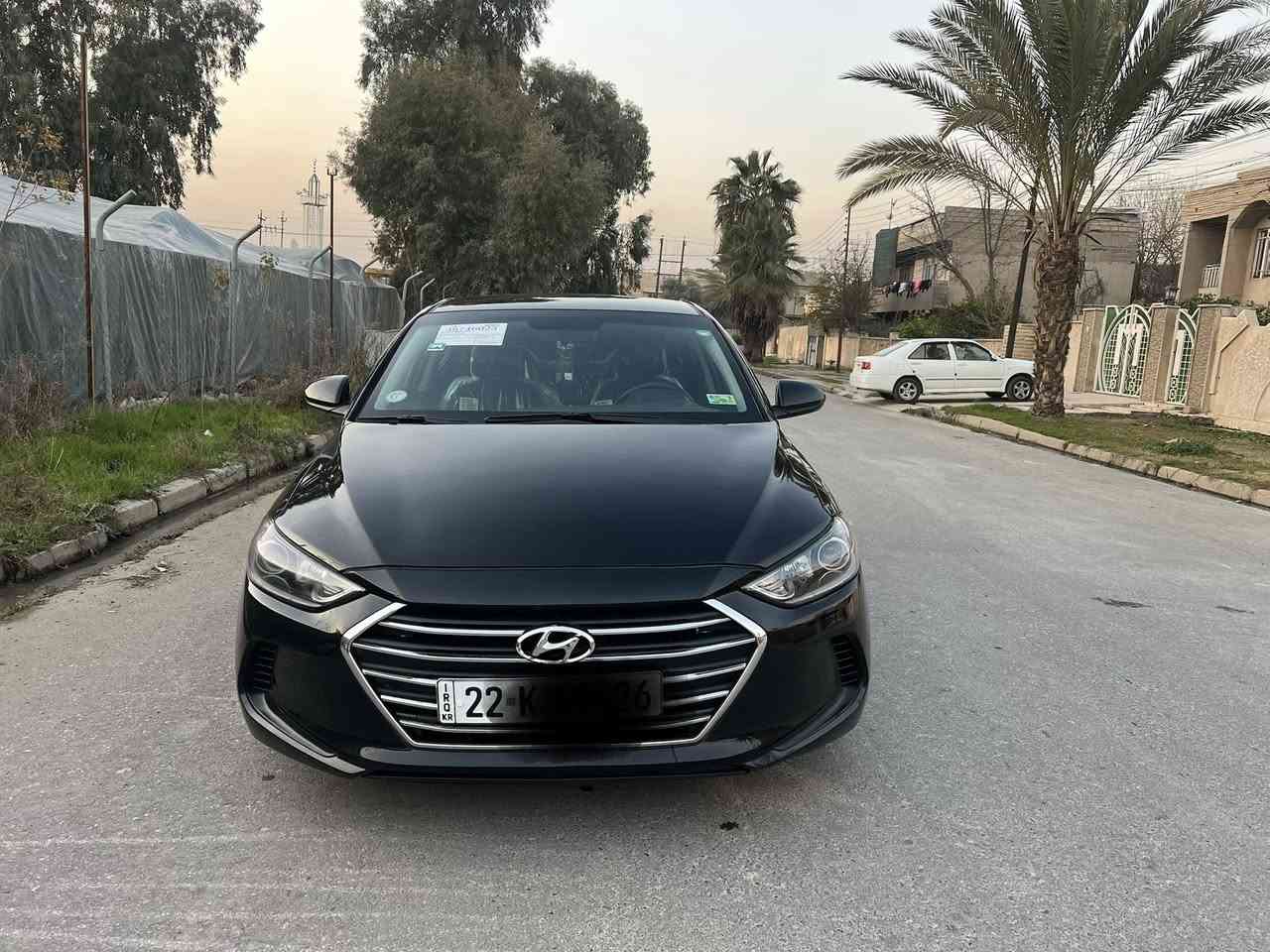 السلام عليكم 
لانترا للبيع موديل 2018 لون اسود الموصفات امريكي محرك 20 نص فول ويل كب رادار شاشة كامرة الموصفات المعروفة دخم تايرات وطخم مالتها كلو جديد سنوية وهزة جديد باسمي لحد 2030 محرك وكير شرط السيارة ضررها بوند وجاملغ وجاملغ خلفي اقل من شبر صبغ كما موضح بل سونر ماشية 85 ميل السيارة جاهزة بدون اي مصرف لايت زينون اصلي السعر 115$ وشويا بيها مجال
العنون موصل حي الزهور للتواصل على الرقم 
*********** 
***********
