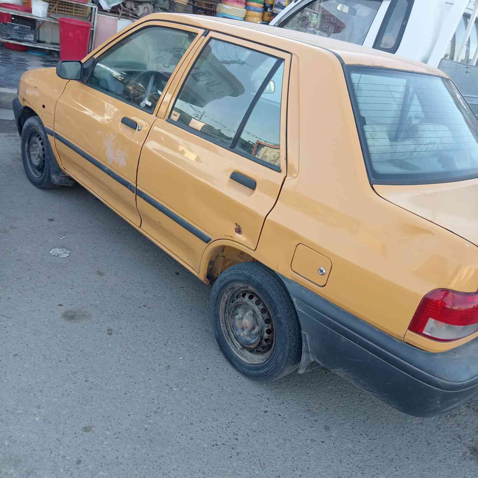 سلام عليكم سايبه ٢٠١٦ مكفوله كفاله عامه بسمي مصفره هيه وغرامات سياره جديده تجم تاير جديد بعدني ما شاده السعر 35 مكان السياره السماوه الوركاء مكلف بل نشر ***********
