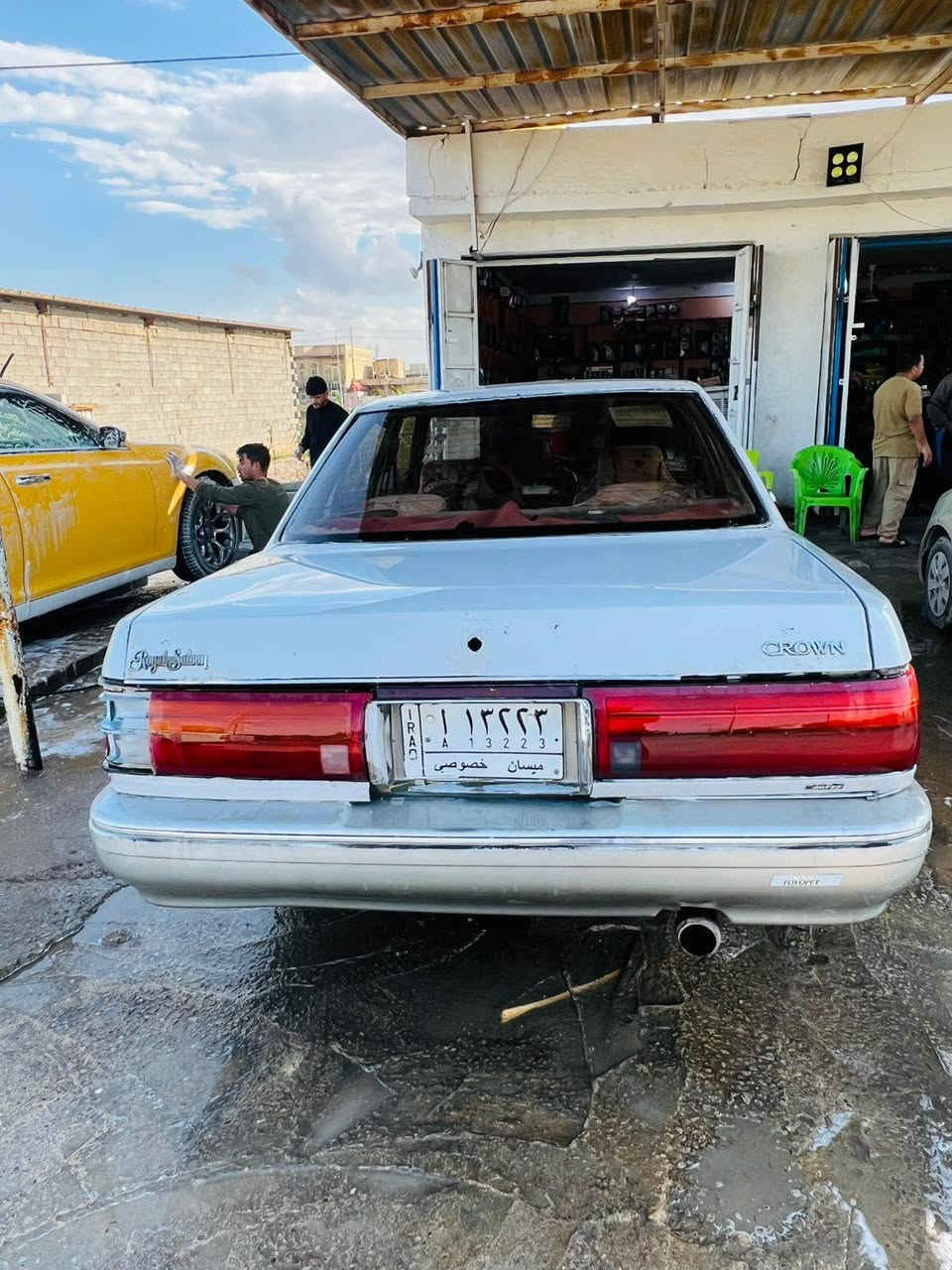 السلام عليكم هارتوب  مديل 1991 مكفول من كلبه وضربه وتبديل وكص ونقل جثه محرك وكير اوته ماتيك ونجي  مكفول لا يبخر ولاينقص حداده جديده تخم تاير كهربائيات كله شقاله مصفره غرامات رقم ميسان لسعر 24 لشراي يتصل ***********بي واتساب مكاني العماره
