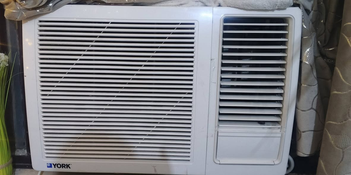 سعر مكيف طنين نظيف بارد ١٥٠ بس يفصل بجو حار مكان الشعب


**إذا كنت صاحب هذا الإعلان وتريد حذفه لأي سبب، رجاءا أرسل رسالة إلى الدعم الفني**