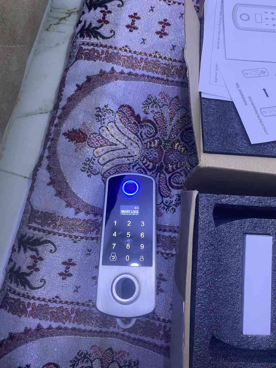 كيلون اسمارت جديد بل كارتون هسه فحصته شغال 
يم اعلى سعر أبيع


**إذا كنت صاحب هذا الإعلان وتريد حذفه لأي سبب، رجاءا أرسل رسالة إلى الدعم الفني**
