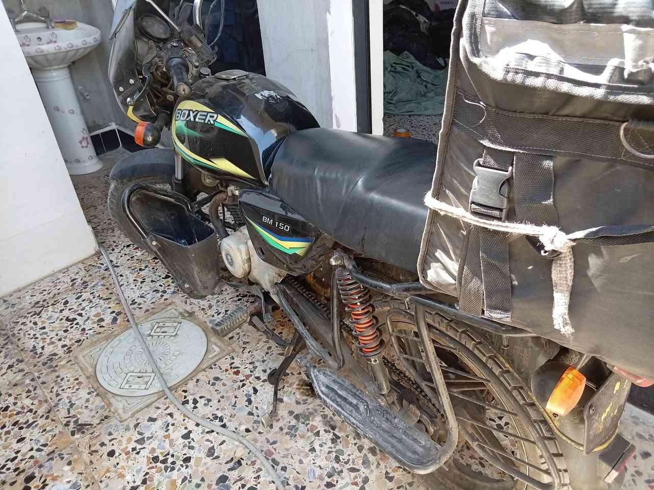للبيع بوكسر كلاسك موديل 2019 مكينه مجفته كلجات جديده كهربائيات كلها شغاله الدراجه أوراق
العنوان بغداد
للتواصل *********** 
للبيع بوكسر كلاسك موديل 2019 مكينه مجفته كلجات جديده كهربائيات كلها شغاله الدراجه أوراق
