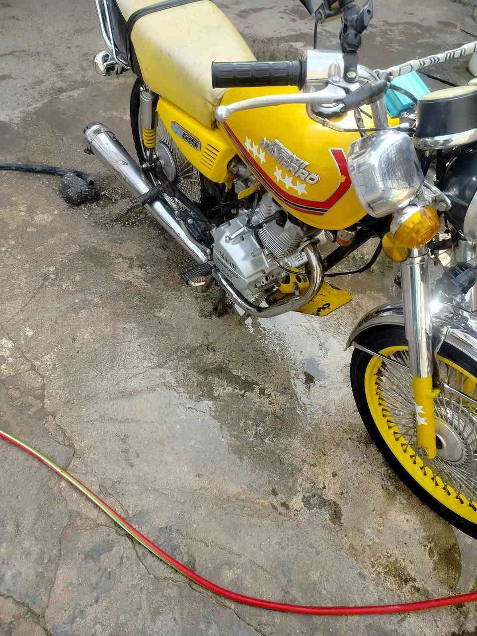 سلام عليكم دراجه نامه برو موديل 22 اوراق اصولي بيه خيط تبخير قليل كلش يعني مامبينه مامفتوحه دوم سعر 700 مكان شطره رقم الهاتف ***********
