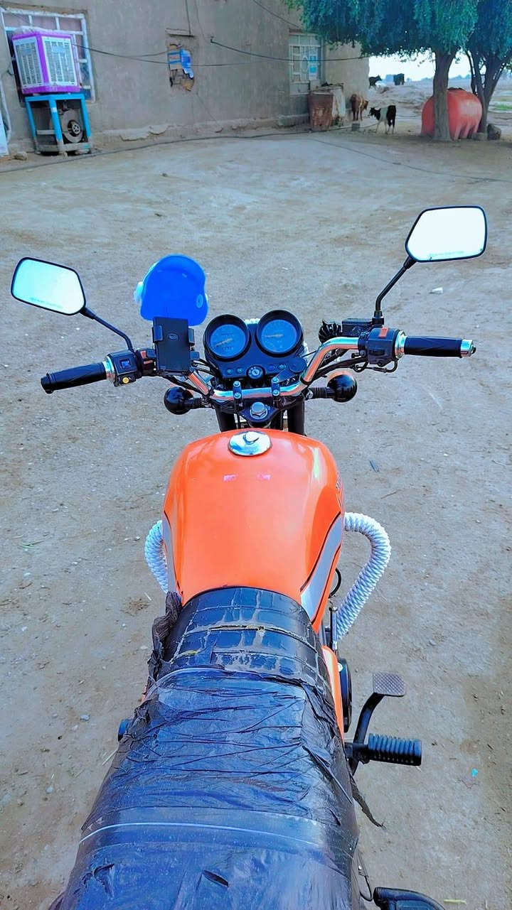 يا الله السلام عليكم دراجه دايون للبيع موديل 2021 اوراق اصولي  اصولي وصل معرض  مكفوله كفاله عامه محرك 200 كتابه حمرة الدراجه نضيفه خير من الله الشراي يتصل وبيه خير ويدلل ***********
