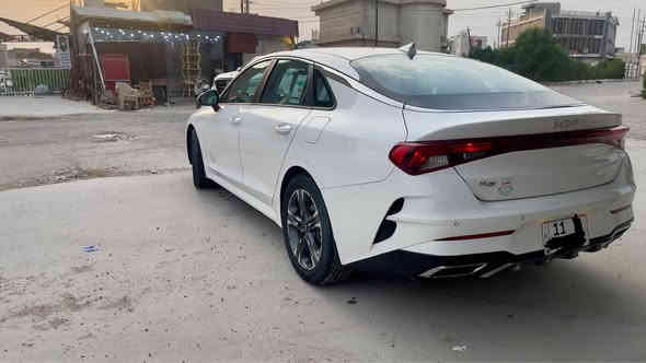 السَلام عَليكم 
كَي فايف خليجي K5
المودَيل 2022 
المواصَفات:
قَيادة ذاتية
مَري شَفُط
أشاير مَري
كروز مُثبت سُرعة
بَصمة 
تَشغيل عَن بُعد
كاميرا دوارة
شاشة
تَحكُم ستيرن جَهتين
3 أنضمة قَيادة
كُشنات كَهرباء
لايَت زَينون
السَعر 202
المكان بغداد الدورة 
للأستفسار 
*********** بغداد
