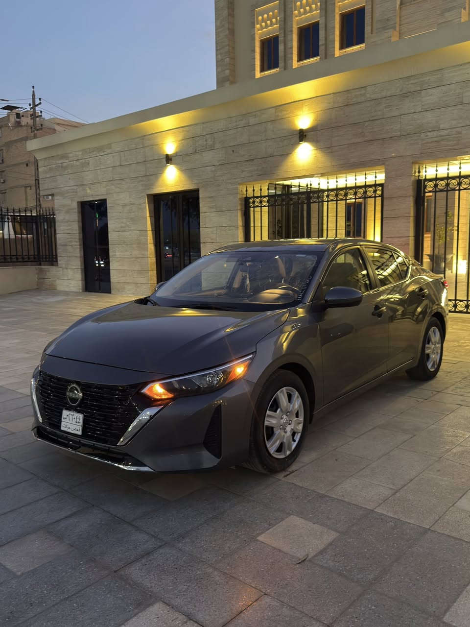 السلام عليكم
نيسان سنترا موديل 2024
دخول جديد تترقم جميع المحافظات
ماشية 30
الصبغ بنيد فقط
محرك 2000 
المواصفات 
رادارات ، حساسات خلفية
ماشيه 30 الف 
بصمه تشغيل وابواب 
تحديد مسار ، تحديد سرعه
أنضمة قيادة ، 
شاشه كبيره ، كاميرا
للأستفسار :- ***********
مكان السيارة :- كربلاء / حي المعلمين 
السعر 125$ وبيهه مجال
