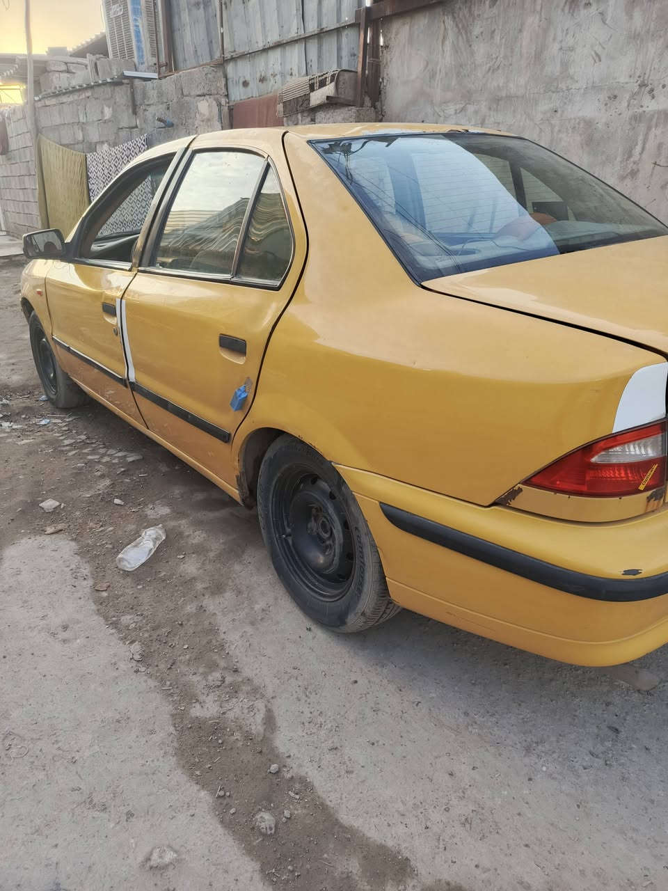 سلام عليكم شباب شلونكم سياره سمد ناطق موديل 2011سنويه كارتونيه كير ومحرك خير من الله مراوس لو بيع سعر 11ورقه مكاني بغداد الشعله رقم بي واتساب ***********
