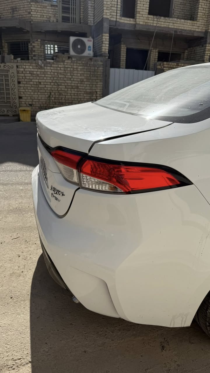 سلام عليكم كورلا 2025
شكل الامريكي ماشية 9000 الاف كيلو يعني زيرو 
رقم بغداد شرط التحويل 
سيارة كاملة و مصروف عليه تغليف ارضية و صندوك 
وعليه عازل حراري للجام 
ملاحظة / السيارة صارت بيه طخة هي واكفة بالباب بالدعامية الخلفية و الصندوك واضحة بالصور ابيع على وضعه 
مكاني بغداد الغدير السعر 142 ورقة 
***********
