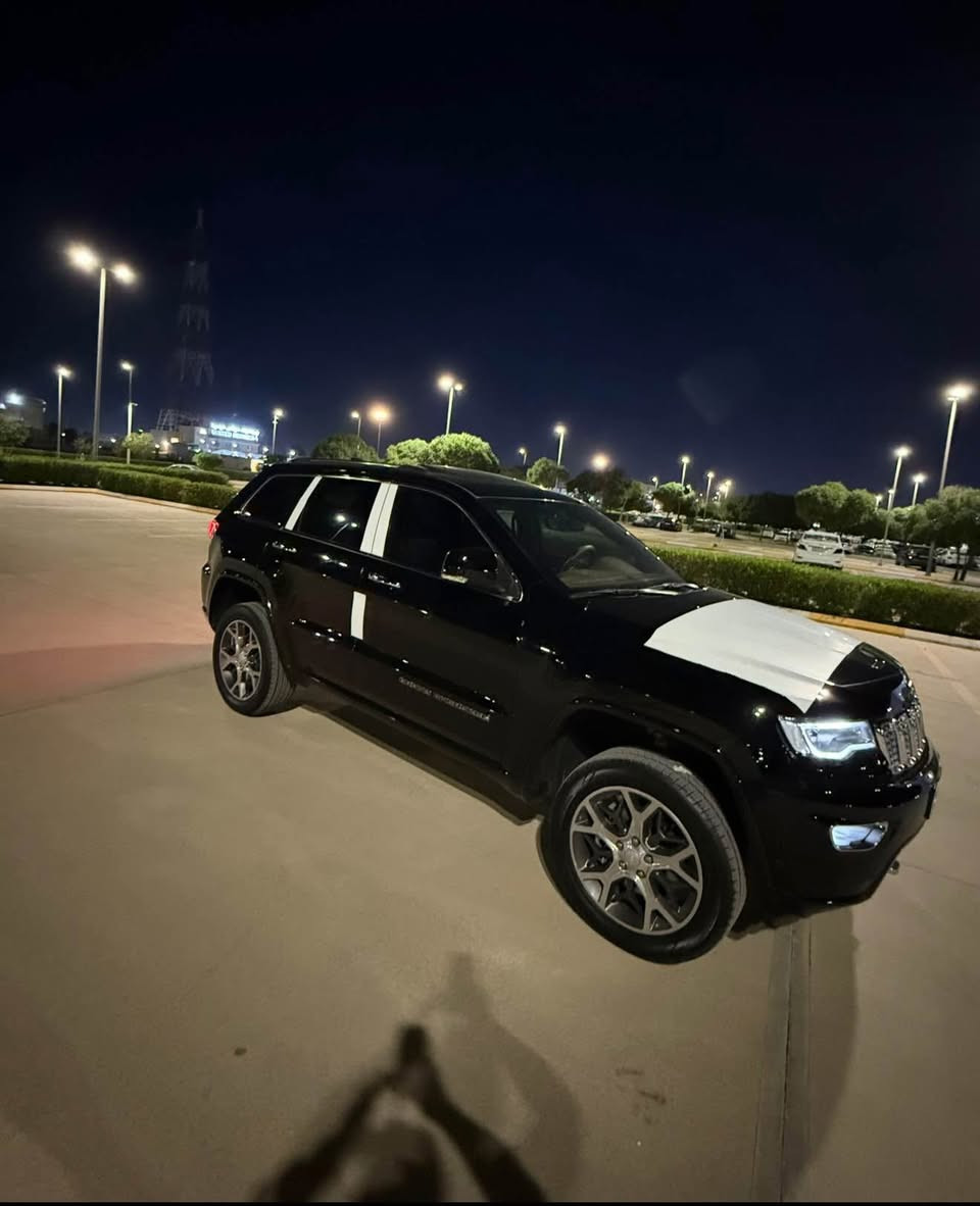 Jeep 2020over land
خليجى فول فول ( بانوراما - رادارات - كشنات بارد و تدفئه -
صندوق كهربائى - جكات تنزل و ترفع - لايتات ليد و زينون بلادى - ستيرن كهربائى وبعد بيها هوايه مواصفات
بدون صبغ بس بيها مكانين pdr

كير ومحرى وكهربائى وكلشى بشرط مابيها دينار مصرف
ماشييه 76,000 الف mil أربيل, العراق


**إذا كنت صاحب هذا الإعلان وتريد حذفه لأي سبب، رجاءا أرسل رسالة إلى الدعم الفني**