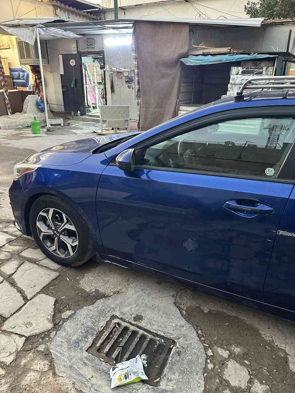 السلام عليكم كية فورتي موديل ٢٠١٩   رقم بغداد وارد امريكي بدون حادث حادث باب خلفي بالعراق تخم تاير جديد محرك صفر صدر جديد سعر ١٣٥  مكان سيارة بغداد ***********
