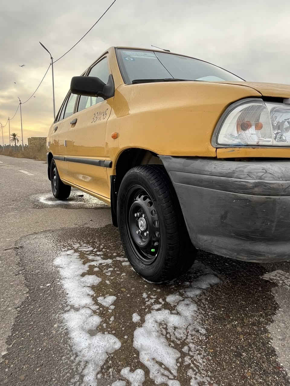 سلام عليكم
للبيع سايبه 2015 
رقم جديد بغداد هزه جديده سنويه 28 
كير مكينه حداديه تخم تاير كله نضيف 
سياره بيها خياس معمر و بارد باب السايق 
مكاني بابل اي استفسار 
خاص او ***********
