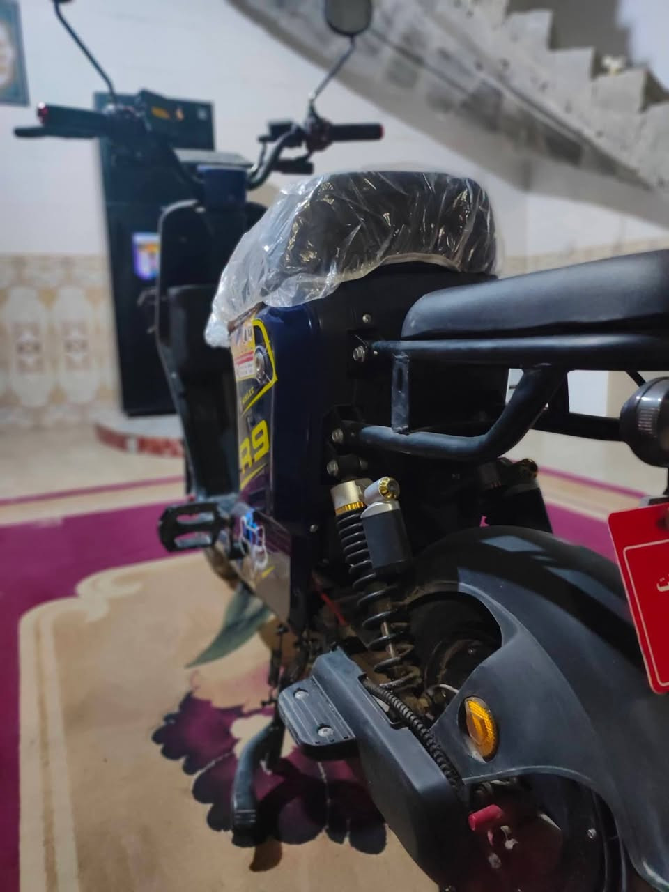 بايسكل شحن R9  الكبير 2025 للبيع، ثلاثة أنظمة للتشغيل عن طريق السويج عدد (٢)، وبصمة (ريمونت)، وكرت، و mp3  عن طريق البلوتوث، مناسب لشخص بالغ مع طفل، الشحنة الواحدة تمشي 25 كم حقيقي، مستعمل أسبوع واحد فقط. 
للتواصل: ***********
