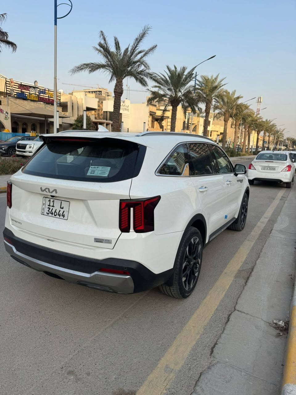 #بحالة___الزيروووووو 🤩
كيا سورنتو  2024 وكالة الدولية السيارة تحت الضمان ماشية 4 الاف كيلو فقط 
مكينه 6 سلندر ‏3500
السياره فول مواصفات:-
بصمة
بنوراما
تشغيل عن بعد 
هاند بريك كهرباء
كراسي كهرباء 
صندوك كهرباء
دشبول شاشة متصل
لايت زنون
‏Led زنون
بك لايت led
حساس امامي
حساس خلفي،  ويل كب حجم 20
بردات خلفية ،  7 راكب،  تحكم مقود
درايڤ مود ،  اوتو هولد ، شاحن لاسلكي،  كير ماوس،  
تحكم شاشة وتبريد لمس ،  بلوجكتر زنون،  3 قطع تبريد
مانع انحدار ،  مانع انزلاق،  اريل رادار،  كامرة خلفية..... 
شخط بلدعامية الخلفية صغير ما مكحل و صبغ جزء صغير بلدعامية الامامية مبخراثر شخوط 
مكان السيارة بغداد اليرموك
للاستفسار ***********
. 
. 
✅علق تم يصلك السعر خاص مباشرةً ⚡💰⚡💰⚡
. 
. 
. 
. 
. 
. 
. 
💥اذا كنت تريد نشر سيارتك تواصل معنا عبر الصفحه.
