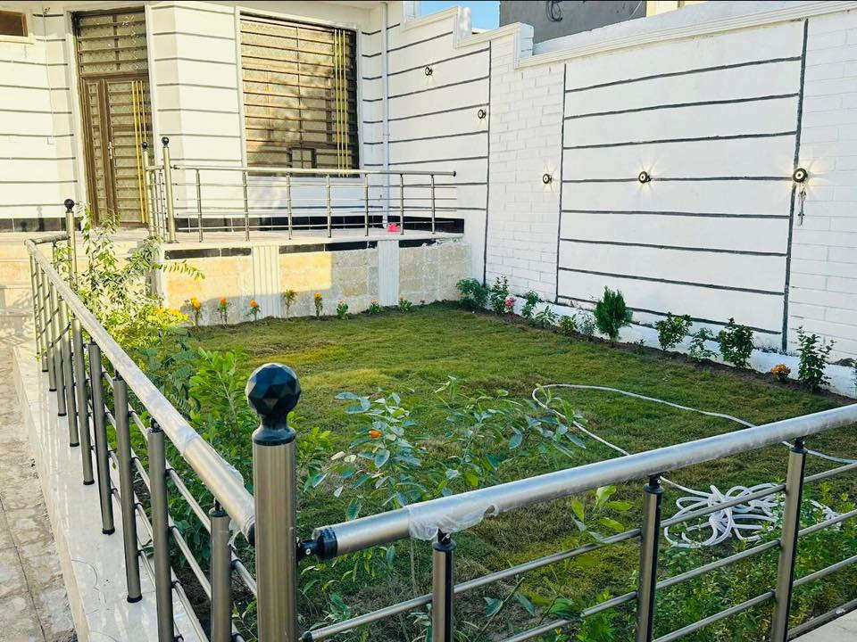 سلام عليكم دار للبيع مساحه 350 بنا حديث السعر مناسب مستعجل علبيع عنوان بغداد البعيثه
***********
