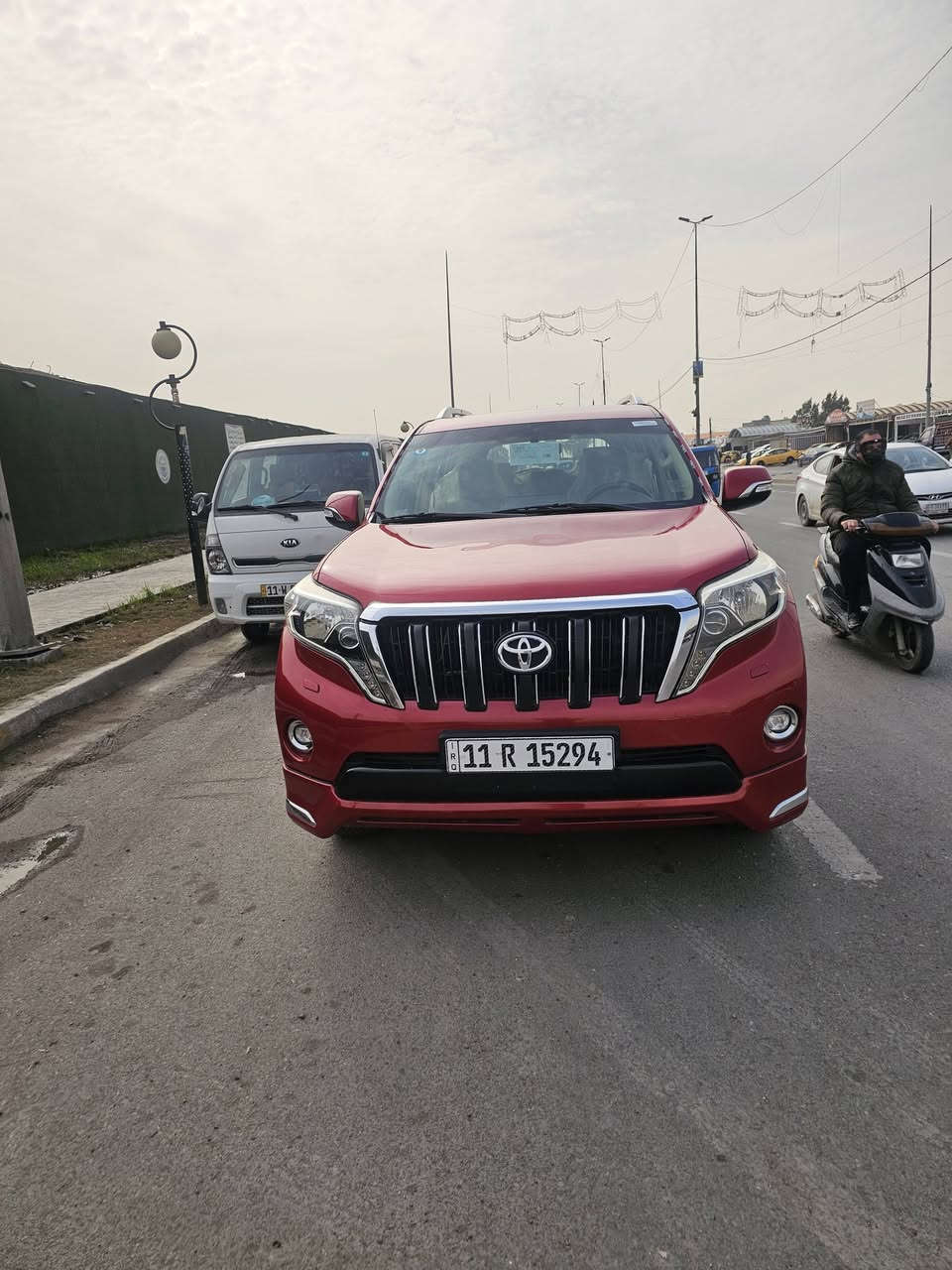 سلام عليكم عندي سياره البيع برادو موديل 2017 رقم بغداد دولي جديده سياره وحلوه مكفول فول فول موصفات عنوان بغداد ولشراي يتصل على رقم *********** ماشيه 60 الف تحويل مباشر
