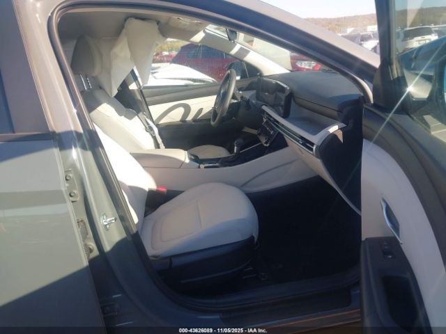 مزاد الثلاثاء 30-12-2025 
نوع السيارة : 2025 HYUNDAI TUCSON SEL
📌يمكن ادخالها على كتاب ذوي الشهداء📌
عداد المسافة : 11,679  mi  
حجم المحرك: 4 سلندر 2.5
ناقل الحركة : اوتوماتك
الضرر كما موضح بالصور
✅للمزايدة على السيارة الموجودة في المنشور يرجى الحضور الى مكتب الجزيرة في الساعة الخامسة عصرا.
عنوان المكتب : موصل - الفيصلية -قرب مديرية المرور 
أو الاتصال على الارقام التالية👇👇👇
       ***********  ........  ***********  
       ***********  ........  ***********
الفرع  الثاني:
 جنوب الموصل معرض الحاج خالد اللجي: ***********
