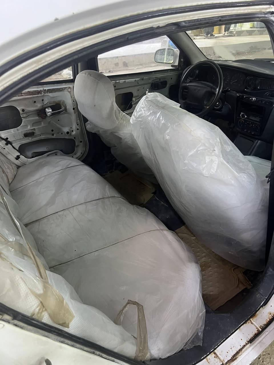 سياره دايو لكنزه موديل 99 سياره كير مكينه كفاله تخم تاير حداديه كلش حلوه السعر 20 وبيها مجال رقم بغداد *********** هذا رقم شخص 
انه مكلف بنشر
