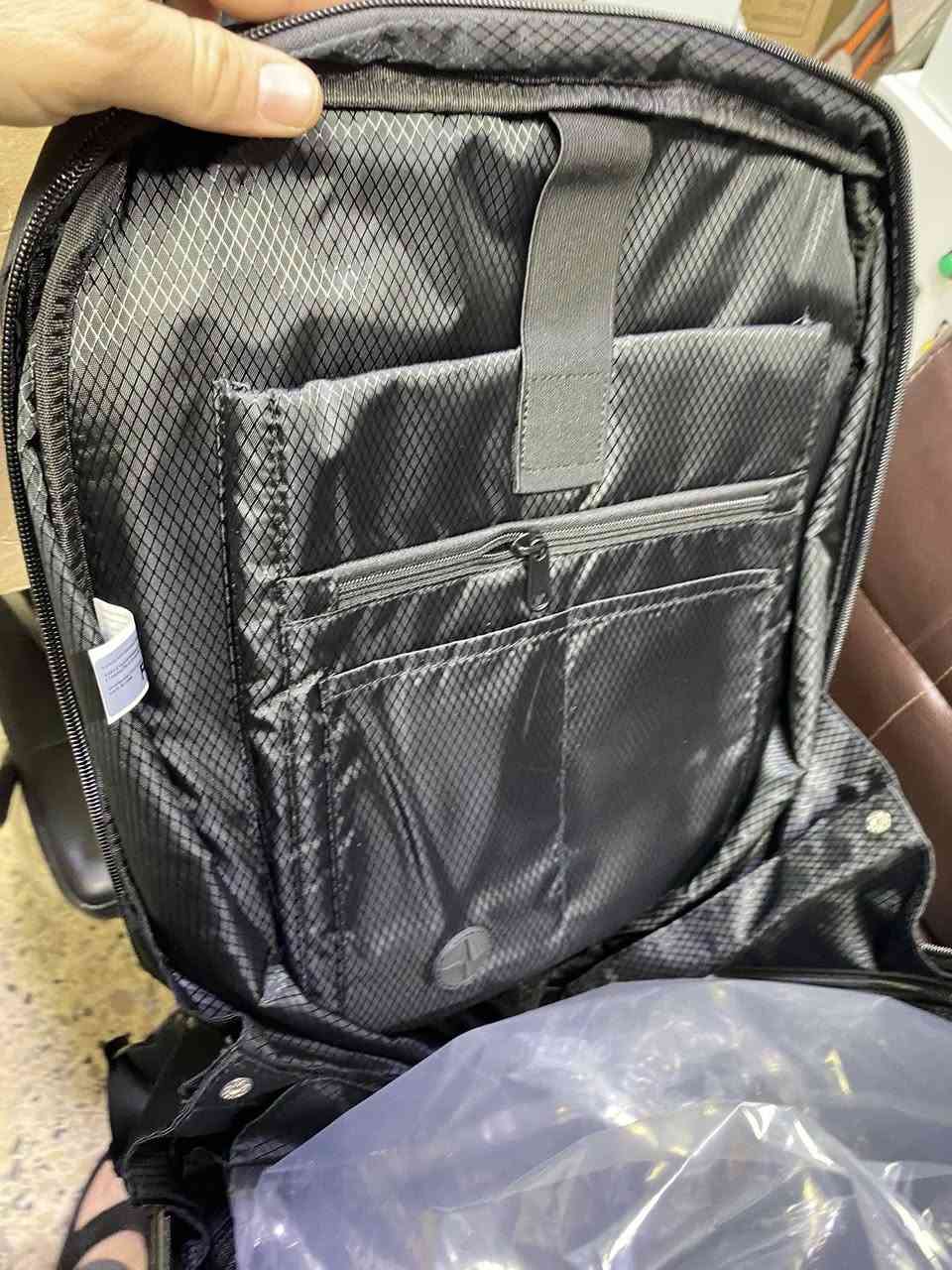 جنطة دراجة تاخذ خوذة وغراض همين بيها شاشة سمارت تنربط موبايل و تغيير اشكال كثيرة جداً تشتغل على بور بانك 
السعر 70 الف 
متوفر توصيل جميع المحافضات


**إذا كنت صاحب هذا الإعلان وتريد حذفه لأي سبب، رجاءا أرسل رسالة إلى الدعم الفني**