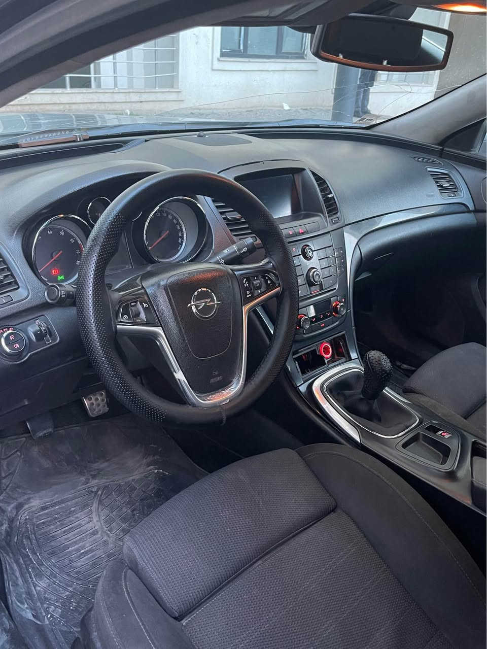 وپل 2009
سياره حيل نصيف 
فقد 2قتعه سبخ 
سياره گيرو محرك شرت 
سياره فول مواصفات 
تحويل نفس الويم 
مكينه 20وتوربو
مكان دهوك 
سعر 90وره قه
رقم موبايل *********** سميل, دهوك
