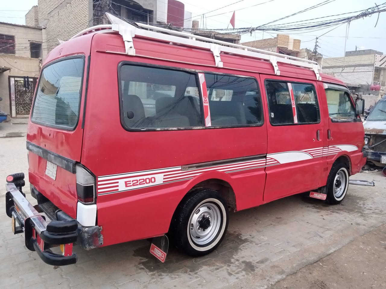 السلام عليكم مازدا للبيع مكينه وكير كاز مكينه عالسحك سياره جاهزه سعر 47 بها مجال ***********
