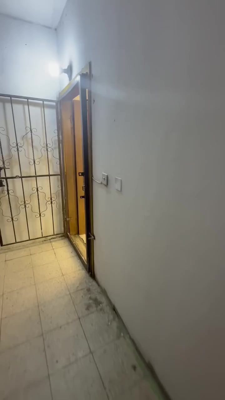 حياكم الله متابعينا الكرام.  

شقه لايجار.  ديلوكس. فول تحتوي على 3 نوم 

صاله مطبخ صحيات. شقه جديده

موقع. سيديه مجمع.  5. عل شارع خدمي العام. لاستفسار 

لاتصال على رقم التالي او زياره.  موقع شركة

سيديه.  شارع لاطفاء.   شركة الكرارشركة الكرار للعقارات 

***********

***********
