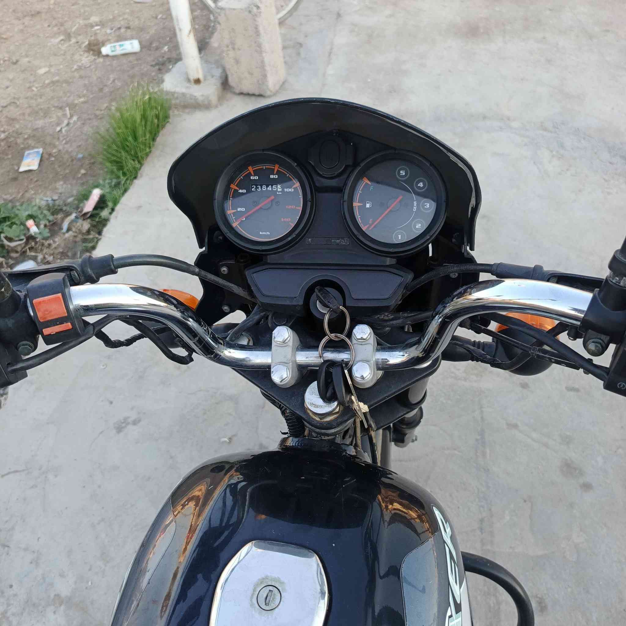 سلام وعليكم دراجة بوكس البيع موديل 21 سعر 850 بيهة مجال ***********
