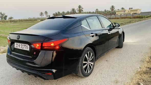 للبيع نسيان التيما 
موديل 2020

مواصفات S معروفه 

بيها صبغ 4 قطع بدون شاصي ولغد 

حداديه جديده سياره مابيها نقص فقط لدشبول رادله دوشمه مكان الايرباك .سعرها 125 وبيها مجال 

***********
