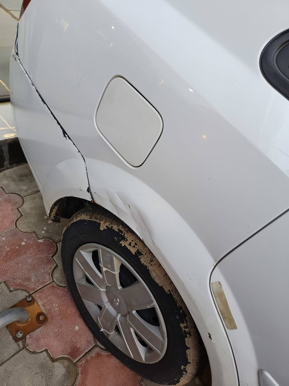 اوبترا للبيع 2010كير مال كصة جديد ضررها داير بارد او باب السايق بارد بي شي قليل  وبيها بارد بالصندوك 88السعر *********** بدون دواخل
