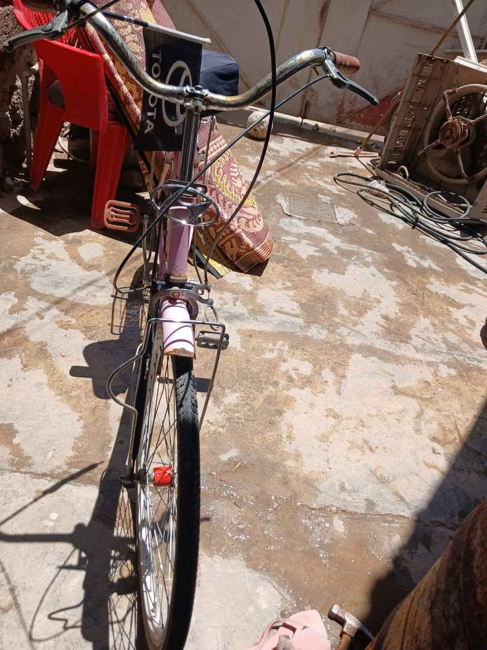 السلام عليكم بايسكل للبيع بس عازلة ويل أسعر 30 بي مجال


**إذا كنت صاحب هذا الإعلان وتريد حذفه لأي سبب، رجاءا أرسل رسالة إلى الدعم الفني**