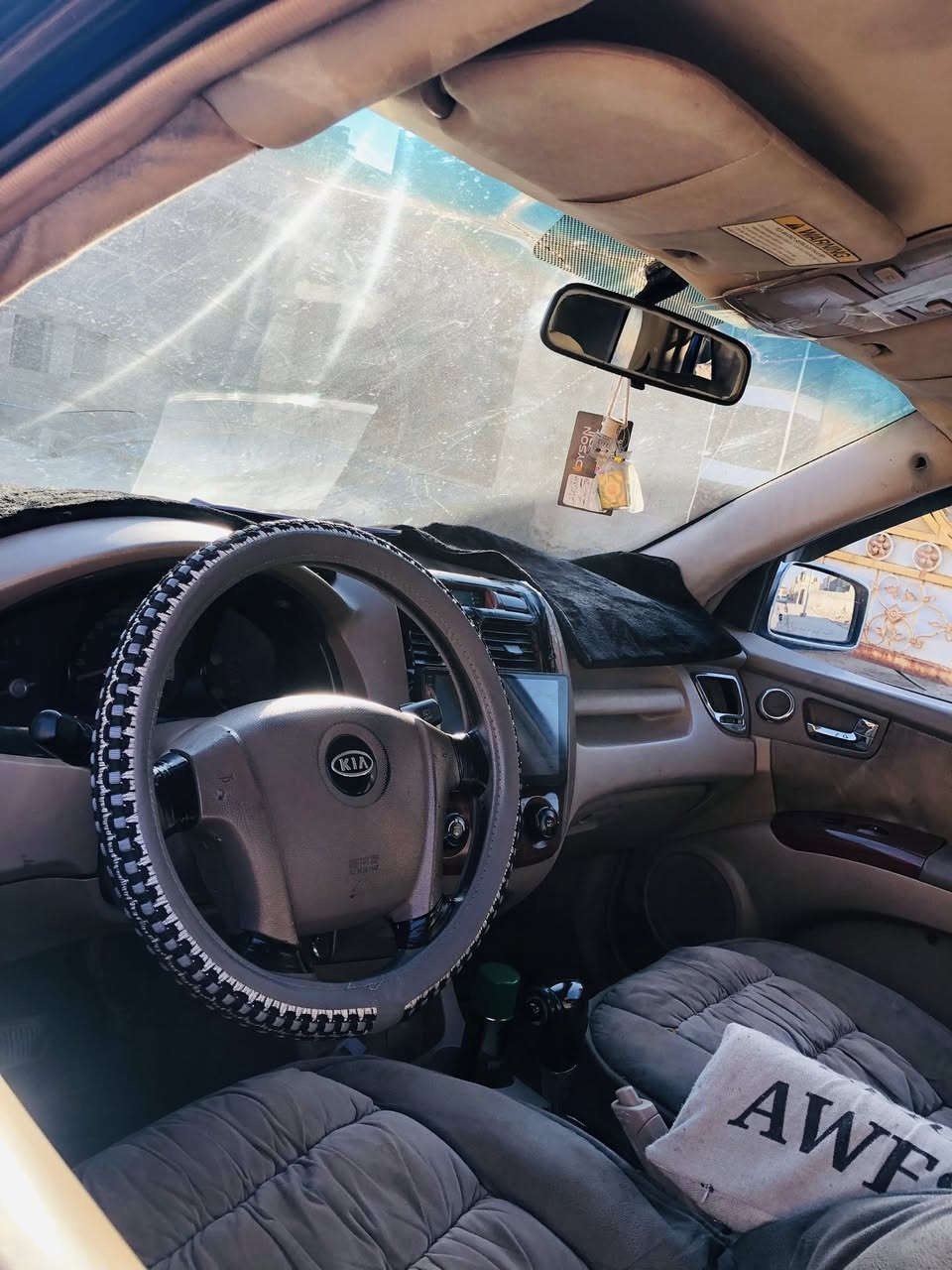 موديل ٢٠٠٥ امريكي بدون ضرر صبغ عام اثر جراد جاهزه ع اخر حبه متصرف ربع ٧٠$ بس *********** مكانه بلد صلاح الدين
