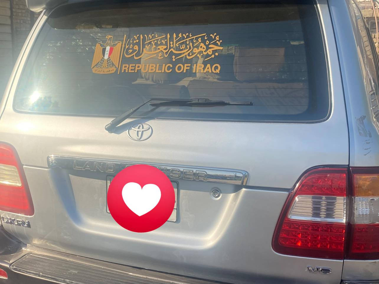 لاندكروز 2006 سيارة حلوة ومرتبة كير مكينة كلة جديد بلادي تدفئة تبريد سيارة بيها صبغ مكينة ستة سلندر
رقم بصرة 
مكانها بغداد سيارة 
***********
