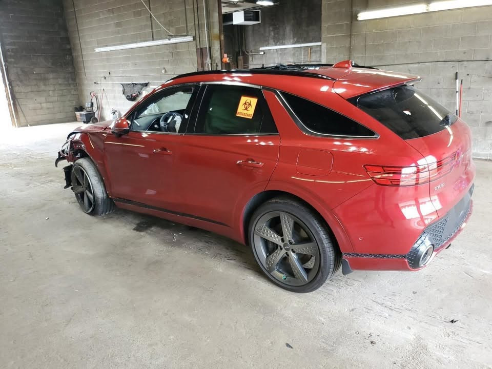 جينيسيس GV70 (Genesis GV70)
الموديل: 2022 / 2023
 اللون: أحمر ماروني (Mauna Red)
 نظام الدفع: دفع رباعي مستمر (AWD)
 المحرك: 2.5L Turbo (تيربو)
 حجم العجلات (الويلات): 21 إنش (سبورت)
مكانها بالبلديات 
حره مو شهداء 
اتصال بلرقم ***********
