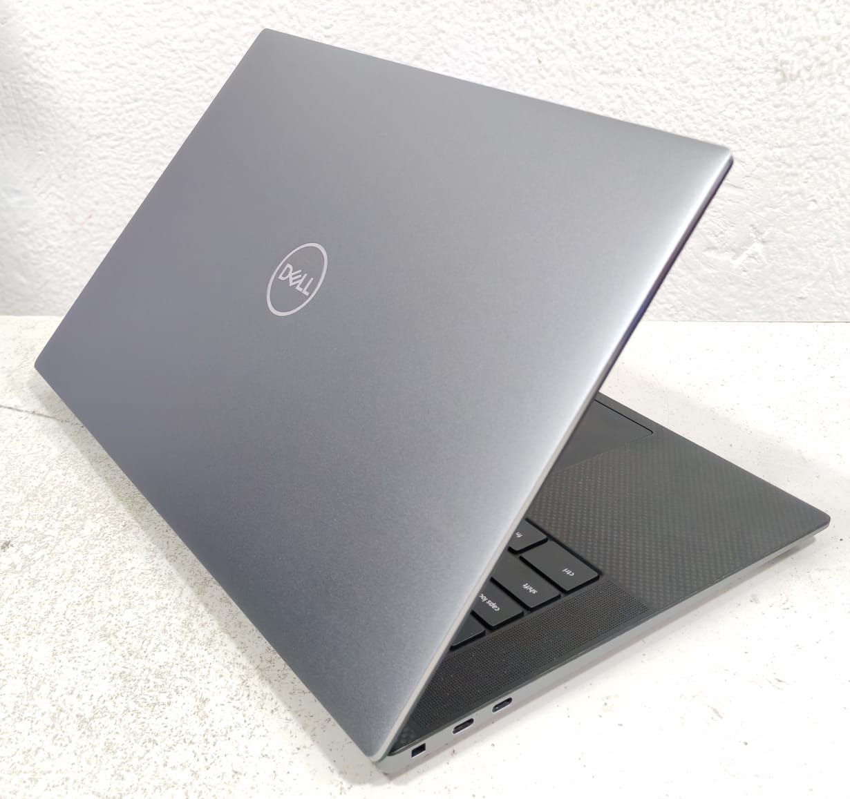 💥 التصميم الجديد من شركة Dellبمعالج  i9الجيل اثناعشر H كارت شاشة فعلي RTX A2000 8G  💥 

✅ Dell Precision 5570 4K

 من اقوي موديلات شركة ديل 

✅ CPU : Core i9-12900H 

معالج i9 جيل اثنا عشر H

✅ Ram : 16G PC5  4800V 

قابل للزيادة حتى 64G مع دفع الفرق

✅ Hard : SSD 512G M.2 NVME

ممكن تركب هاردين في الجهاز من نوع NVMe و الهاردين ممكن تزود مساحتهم زي ما انت عايز

اللاب بيجي بكارتين شاشة 

✅ GPU 1 : NVIDIA RTX A2000 8G

الكارت 8 جيجا فعلي بيشغل الالعاب التقيلة و شغل الهندسة و الجرافيك العالي تقدر تشوف ليه مراجعه علي اليوتيوب

✅ GPU 0 : intel UHD

✅ Screen : 15.6 4K Frameless Touch

الشاشة 15.6 بوصه تعمل باللمس بدقة 4K بحواف صغيرة جدا ( 3840 × 2160 )

مداخل و مخارج اللاب✅

3 Type C للشحن و نقل الداتا  & SD 

Card & و فتحت السماعة زي الموبيل

✅ Charger Original 130W Type C

اللاب بيجي معاه الشاحن 130W الاصلي 

✅ Keyboard : Backlight

كيبورد : موضيء شيك جدا

كاميرة,,وايرلس ,, واي فاي ✅

✅ Face iD

بصمة عين طلقه

✅ Finger Print 

بصمة صباع زي الموبيل في زرار الباور

سعر نهائي خصم ولفتره محدوده

الدفع

كاش او اي محفظه الكترونيه - 

متاح الدفع او التقسيط بفيزا مشتريات 

الصور حقيقية للاب نفسه


**إذا كنت صاحب هذا الإعلان وتريد حذفه لأي سبب، رجاءا أرسل رسالة إلى الدعم الفني**