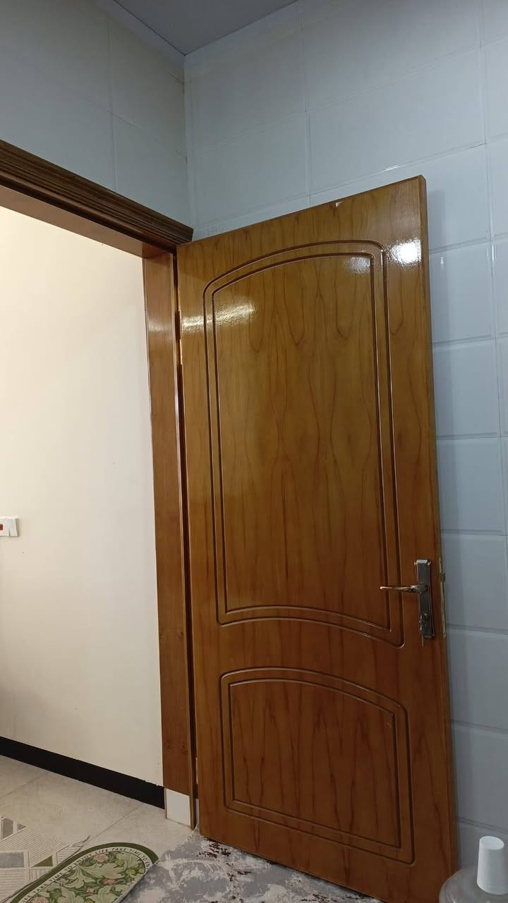 بيت مساحه 100 متر للبيع طابقين الاول معزول والطباق الثاني معزول...حي الاطارات السعر 155
للتواصل 
***********
