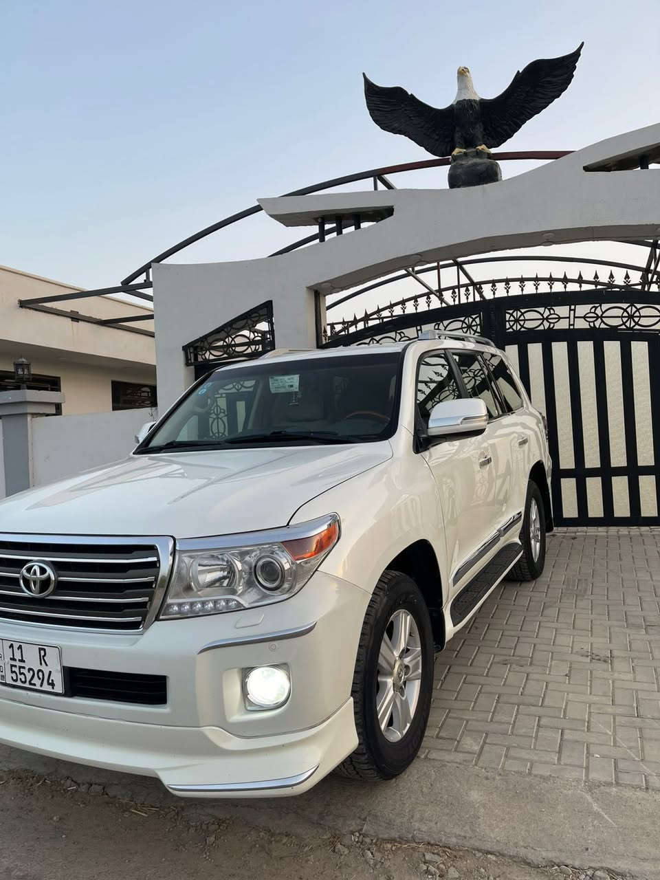 السلام عليكم
لاندكروز للبيع موديل 2014 بريم
فول مواصفات
محرك 8/ 4600
ماشيه 160 الف
بيه قطعتين وتكمه
سونار موجود
سعر 330 وبيه مجال
مكاني بغداد. المكاسب
للاستفسار***********
