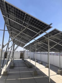 حدادة طاقة شمسية 🔧☀️ تصنيع وتركيب هياكل الألواح الشمسية قوة • دقة • ال...