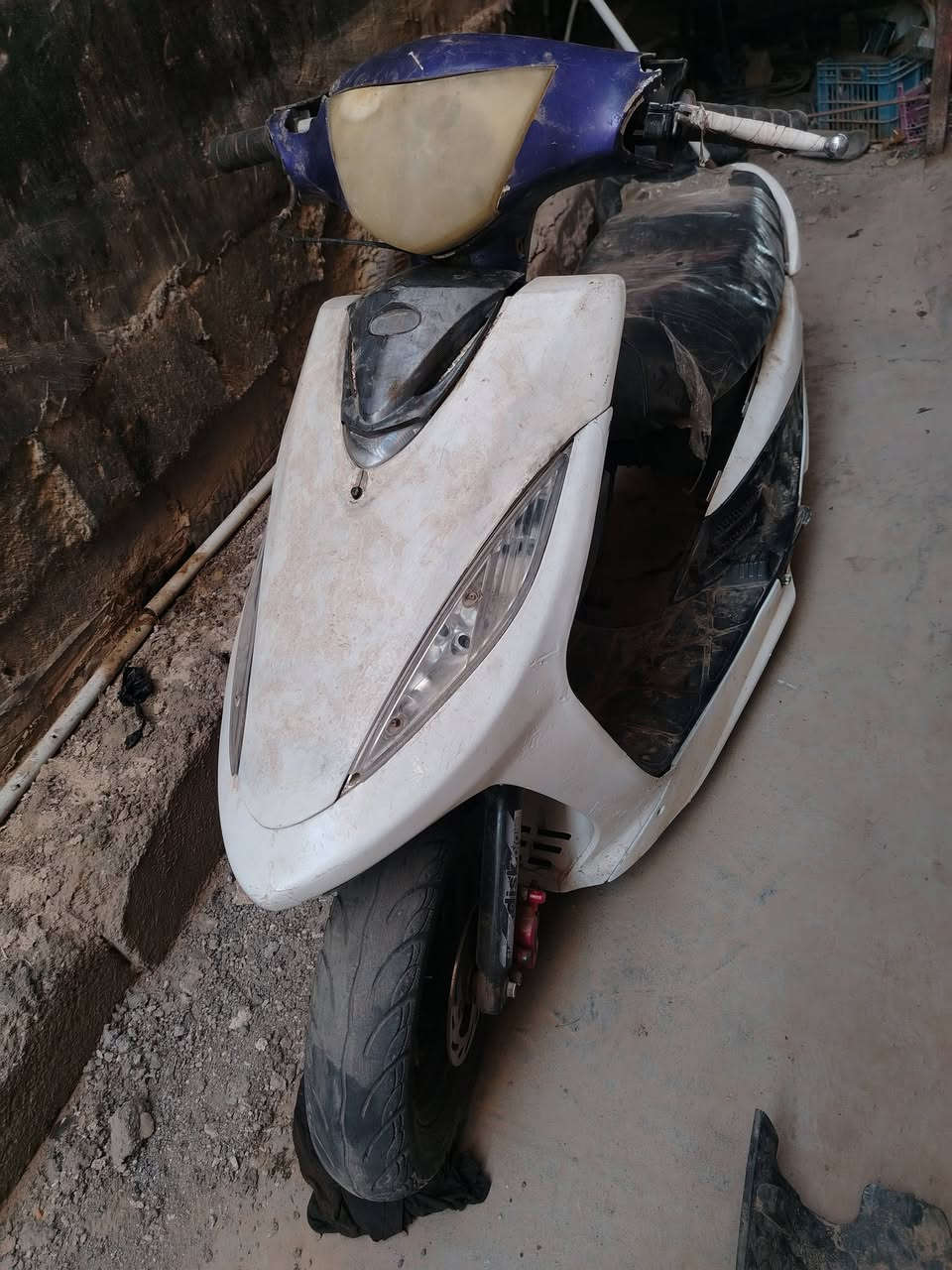 كامكو شاصي وكفرات كامله بس بدون مكينه للبيع 30الف مكان بصره كزيزه


**إذا كنت صاحب هذا الإعلان وتريد حذفه لأي سبب، رجاءا أرسل رسالة إلى الدعم الفني**
